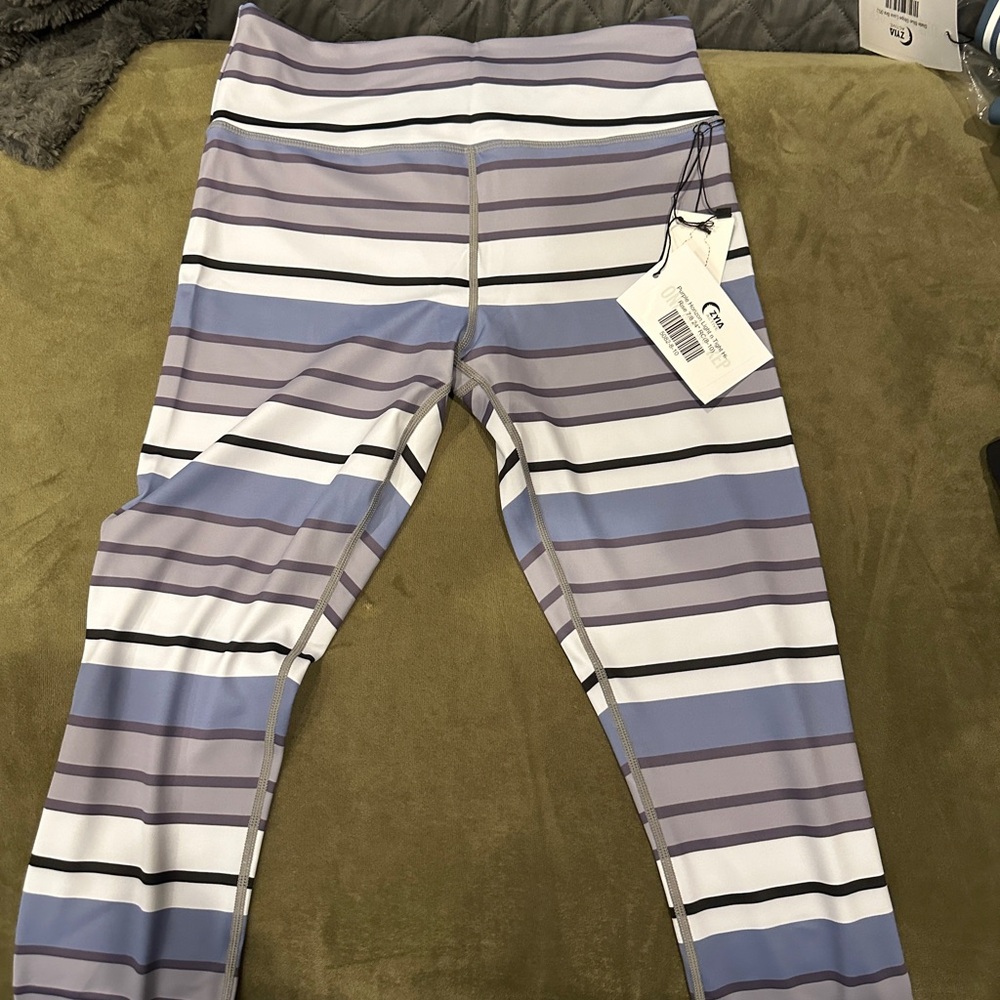 NWT Zyia Purple Horizon LnTs 8-10